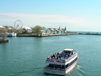 Tourist boat in front of Navy Pier