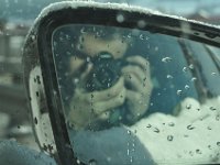 Driving around to explore the area. Nils tries a selfie.